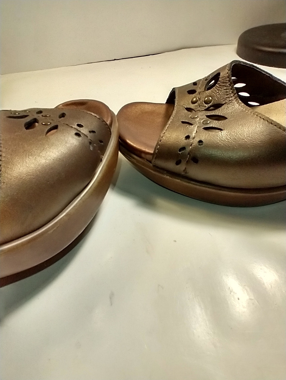 Naot Casual Slip On Two Strap Wedge Slide Sandals Women's sz 8(39). - Picture 12 of 12